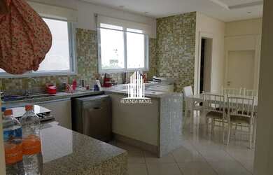 Imagem 2: Casa no Tamboré 10 com 4 suítes e 4 vagas de garagem