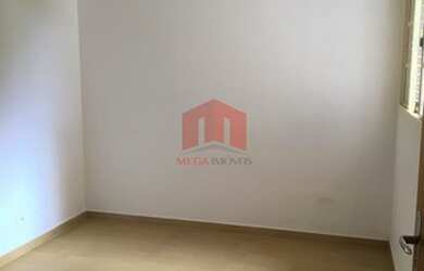 Imagem 3: Sobrado Geminado. Churrasqueira, Varanda, 10m² de Áreae2 Vagas na garagem