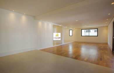 Imagem: O apartamento possui 4 Dormitórios, 3 Banheiros, 4 Vagas na