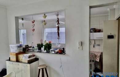 Imagem: A casa à venda possui 2 Dormitórios, 3 Banheiros, 2 Vagas