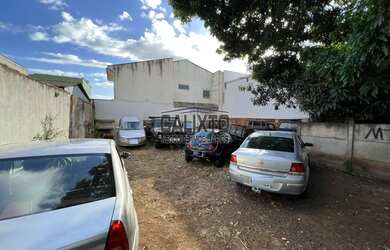 Imagem: O terreno possui 553m² de Área e está localizado em Centro