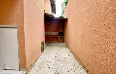 Imagem 16: Casa de 3 quartos com suíte e closet no bairro Cabral