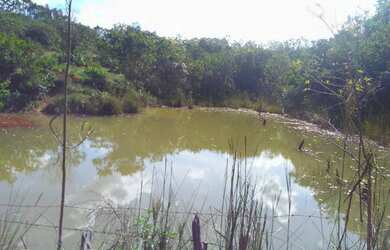 Imagem: O terreno possui 220.000m² de Área e está localizado em