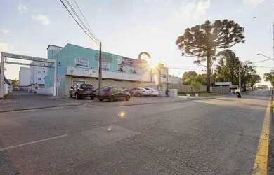 Imagem: O apartamento possui 3 Dormitórios, 1 Banheiro, 1 Vaga na garagem