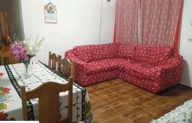 Imagem: A casa possui 3 Dormitórios, 3 Banheiros, 1 Vaga na garagem