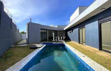 Imagem: A casa em condomínio possui 3 Dormitórios, 5 Banheiros, 4