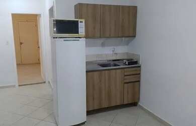 Imagem: A kitnet possui 1 Dormitório, 1 Banheiro, 1 Vaga na garagem