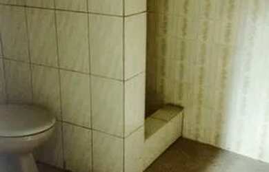 Imagem 3: Casa à venda. 2 Banheirose3 Dormitórios