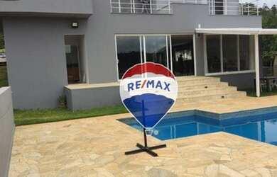 Imagem: A casa em condomínio possui 5 Dormitórios, 5 Banheiros, 5