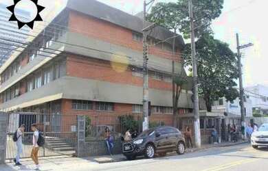 Imagem: O depósito possui 2.737m² de Área e está localizado em