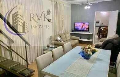 Imagem: A casa possui 3 Dormitórios, 2 Banheiros, 2 Vagas na garagem