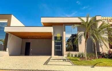 Imagem: A casa em condomínio possui 3 Dormitórios, 3 Banheiros, 4