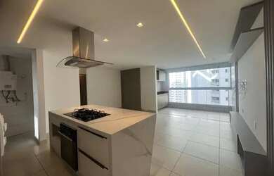 Imagem: O apartamento possui 3 Dormitórios, 1 Banheiro, 2 Vagas na