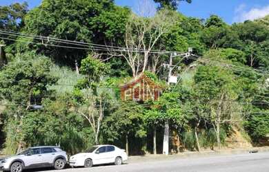 Imagem: O terreno possui 1559m² de Área e está localizado em Largo