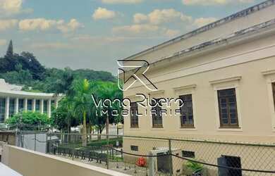 Imagem: O apartamento possui 4 Dormitórios, 4 Banheiros, 2 Vagas na