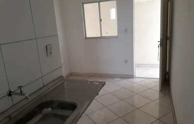 Imagem: A kitnet possui 1 Dormitório e 1 Banheiro e está localizado