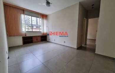 Imagem: O apartamento possui 1 Dormitório, 2 Banheiros, 1 Vaga na garagem