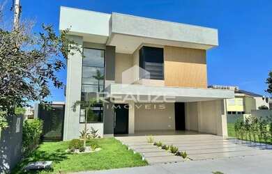 Imagem: A casa em condomínio possui 4 Dormitórios, 5 Banheiros, 2