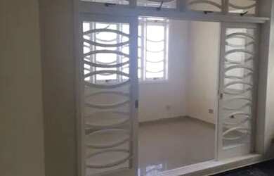 Imagem: A casa em condomínio possui 4 Dormitórios, 5 Banheiros, 3