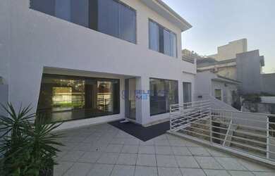 Imagem 2: Casa, 7 salas com 212 m² - venda por R$ 2.400.000 ou aluguel por R$ 5.650/mês...