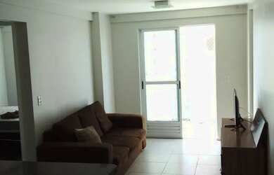 Imagem: O apartamento possui 1 Dormitório, 1 Banheiro, 1 Vaga na garagem