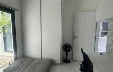 Imagem: A casa em condomínio possui 2 Dormitórios, 2 Banheiros, 4