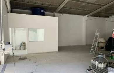 Imagem 5: Galpão Comercial 200M² Para Locação Anual no/Bairro Nações em Balneário...