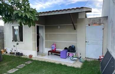 Imagem: A casa em condomínio possui 2 Dormitórios, 1 Banheiro, 2 Vagas