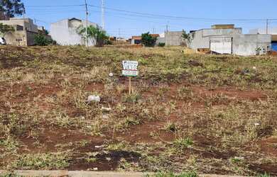 Imagem: O terreno possui 200m² de Área e está localizado em São