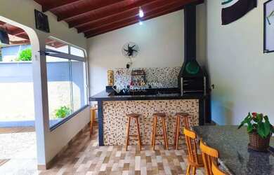 Imagem 8: Conforto e Praticidade Casa 2 Quartos, 2 Banheiros - Acesso Fácil à...