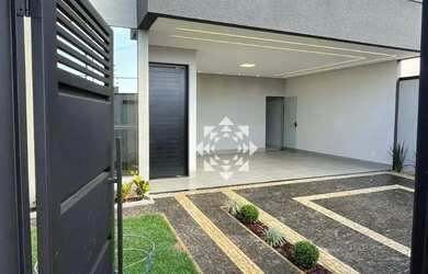 Imagem: A casa possui 3 Dormitórios, 4 Banheiros, 2 Vagas na garagem