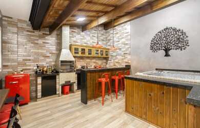 Imagem: A casa possui 3 Dormitórios, 5 Banheiros, 205m² de Área e