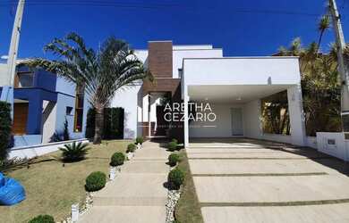 Imagem: A casa em condomínio possui 3 Dormitórios, 3 Banheiros, 4