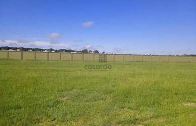 Imagem: O terreno possui 400m² de Área e está localizado em Laranjal