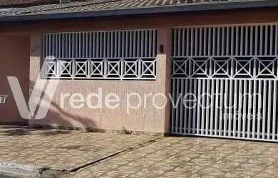 Imagem: A casa possui 3 Dormitórios, 3 Banheiros, 3 Vagas na garagem