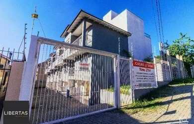 Imagem: A casa em condomínio possui 2 Dormitórios, 2 Banheiros, 2