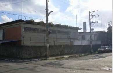 Imagem: O depósito possui 1.640m² de Área e está localizado em