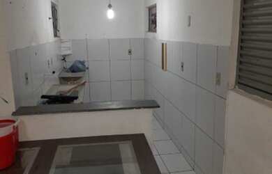 Imagem: O apartamento possui 2 Dormitórios, 1 Banheiro e 1 Vaga na