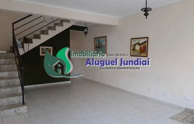 Imagem: A casa possui 3 Dormitórios, 3 Banheiros, 2 Vagas na garagem