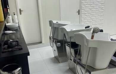 Imagem 6: Passo ponto de salão de beleza leia a descrição