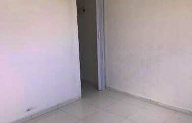 Imagem: A casa possui 3 Dormitórios, 2 Banheiros, 1 Vaga na garagem