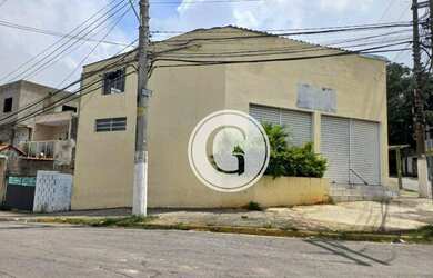 Imagem: O depósito possui 5 Vagas na garagem e 152m² de Área e está