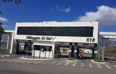 Imagem: A casa em condomínio possui 3 Dormitórios, 2 Banheiros, 2