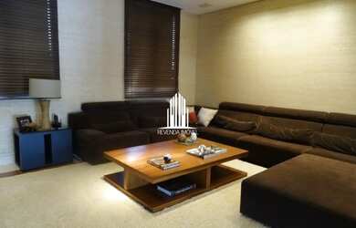 Imagem 10: Residencial 10. Varanda, Área de serviço, 1.754m² de Áreae5 Vagas...