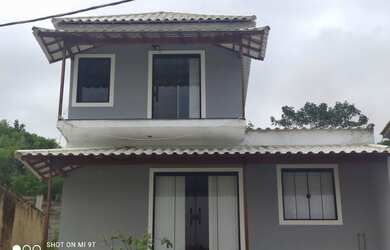 Imagem: A casa em condomínio possui 3 Dormitórios, 3 Banheiros, 2