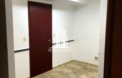 Imagem: O depósito possui 3 Vagas na garagem, 85m² de Área e está