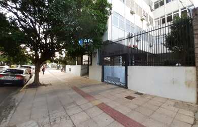 Imagem: O apartamento possui 3 Dormitórios, 3 Banheiros, 1 Vaga na