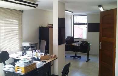 Imagem 2: Prédio com 2 vagas à venda, 400 m² por R$ 3.000.000 Localizado na Rua...