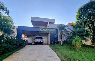 Imagem: A casa em condomínio possui 3 Dormitórios, 5 Banheiros, 4