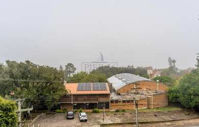 Imagem 4: Porto Alegre - Prédio Inteiro - Tristeza